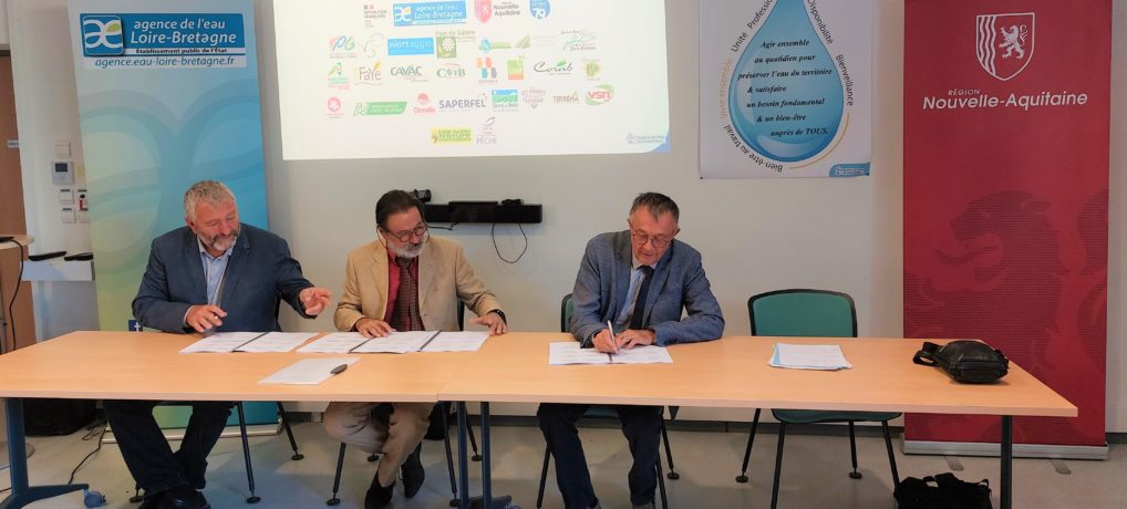 [Deux-Sèvres] Signature du contrat Re-Sources du Syndicat des eaux du Centre-Ouest